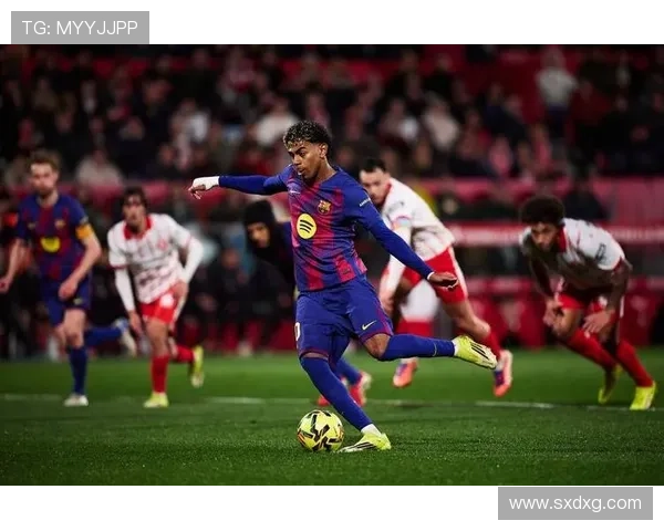 赫罗纳前锋：丢球更多源于我们的失误；球队很难突破巴萨防线